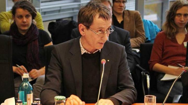 img_acerrillo_20190525-131149_imagenes_lv_propias_manuell_fernandez_2thumbnail_csm_fernandez_9eba212399_4_6_2454747588-kgtf-u462454678265atb-992x55840lavanguardia-web